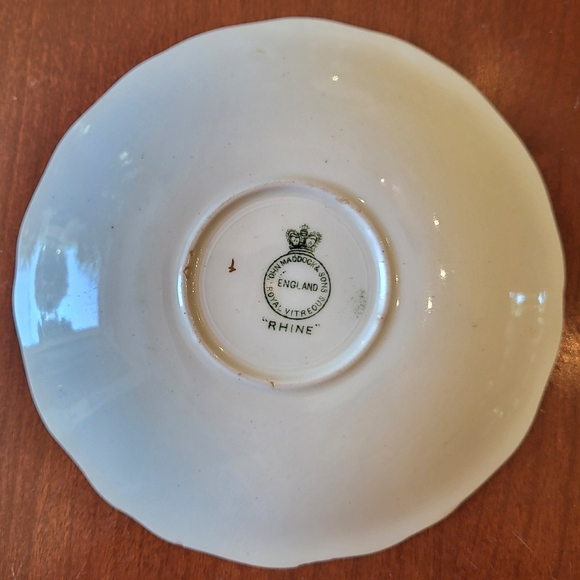 Lot of 4 Antique John Maddock & Sons Saucers Royal Vitreous Rhine 6 in See PicsA - Picture 5 of 12